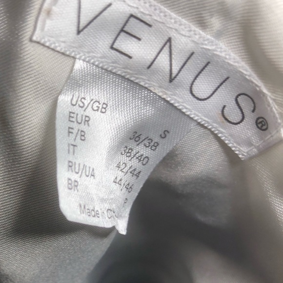 Elegant Gray Faux Fur Jacket size Small NWOT - Picture 14 of 16